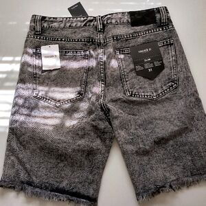 Forever 21 pants Distressed for men / denim short/ short Washed black/ slim